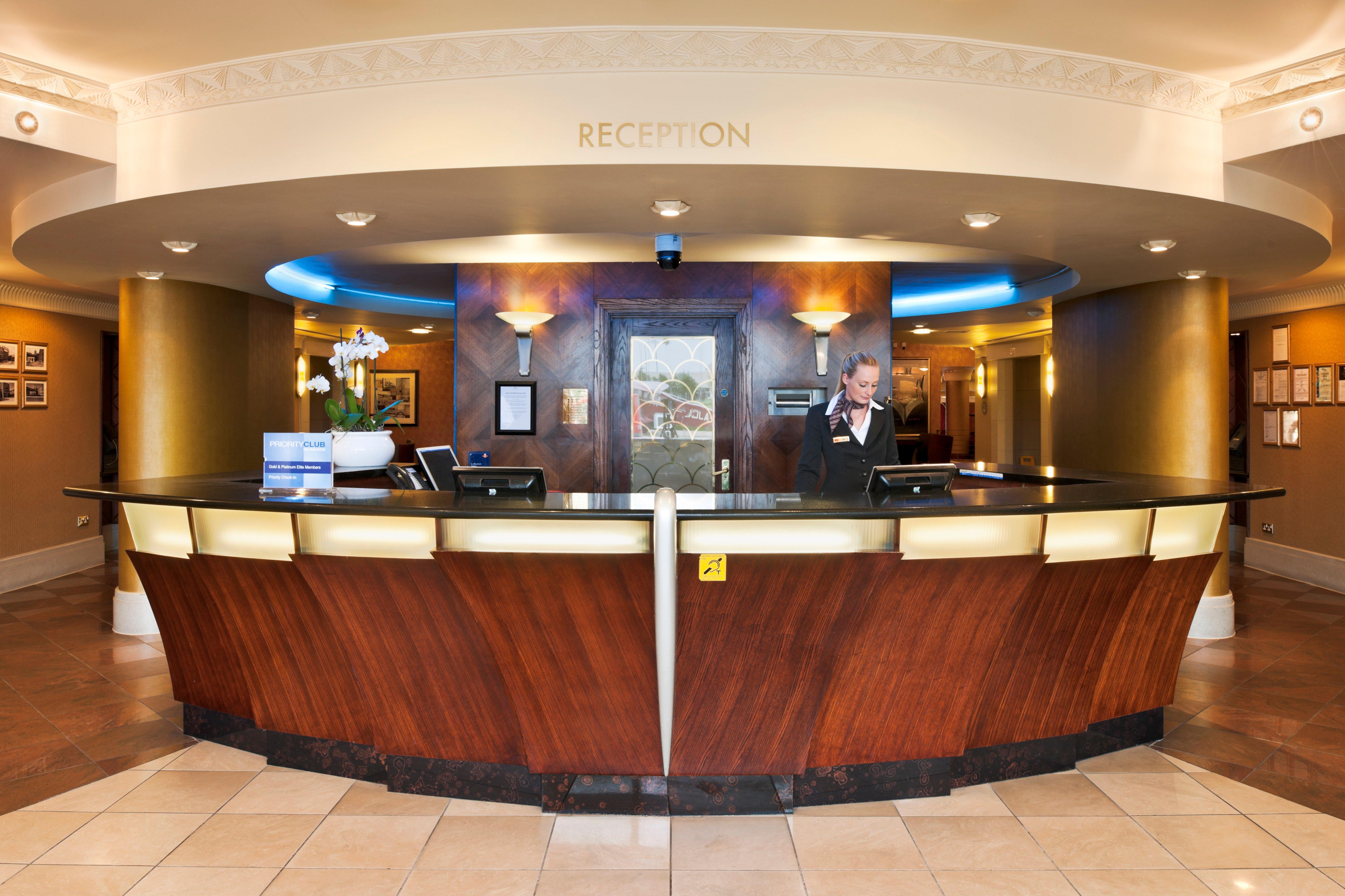 Crowne Plaza Liverpool - John Lennon Airport By Ihg Extérieur photo