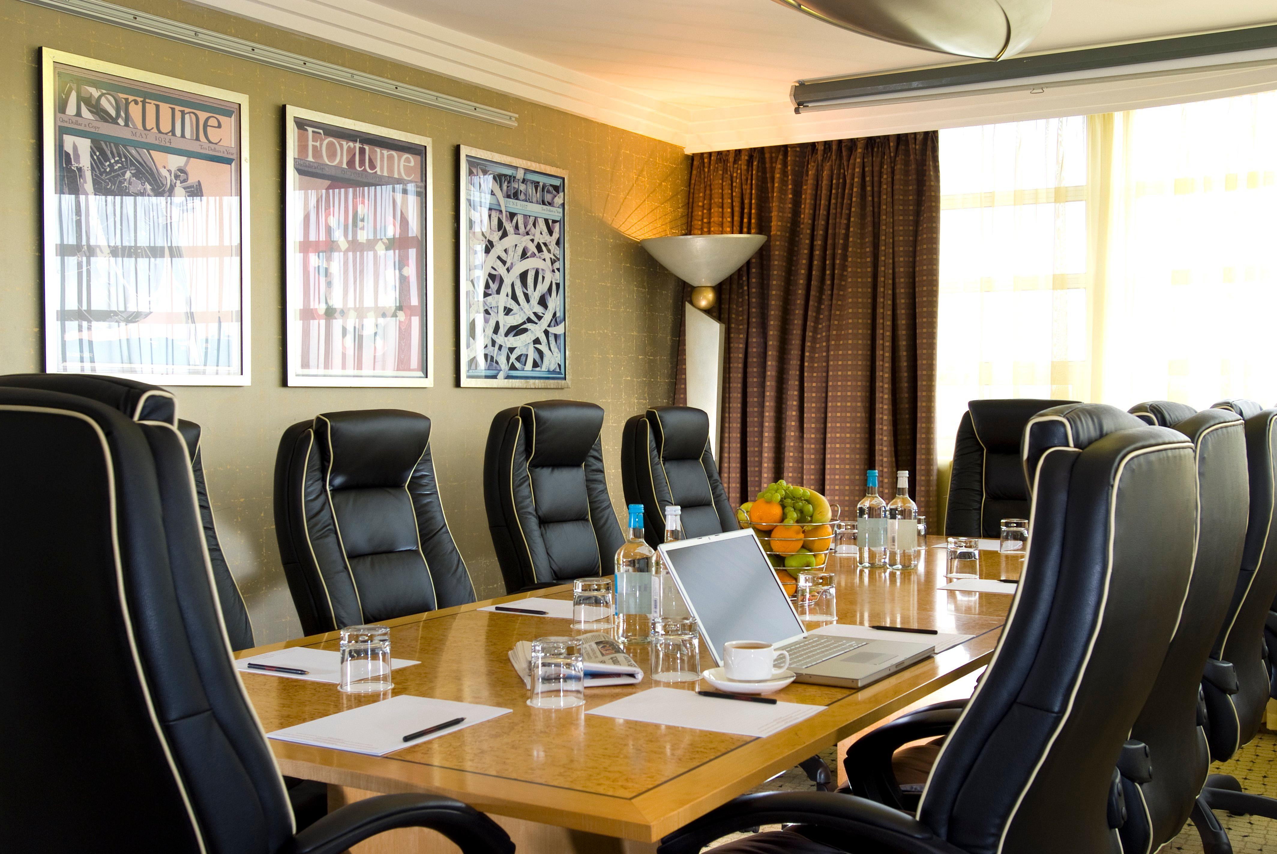 Crowne Plaza Liverpool - John Lennon Airport By Ihg Extérieur photo
