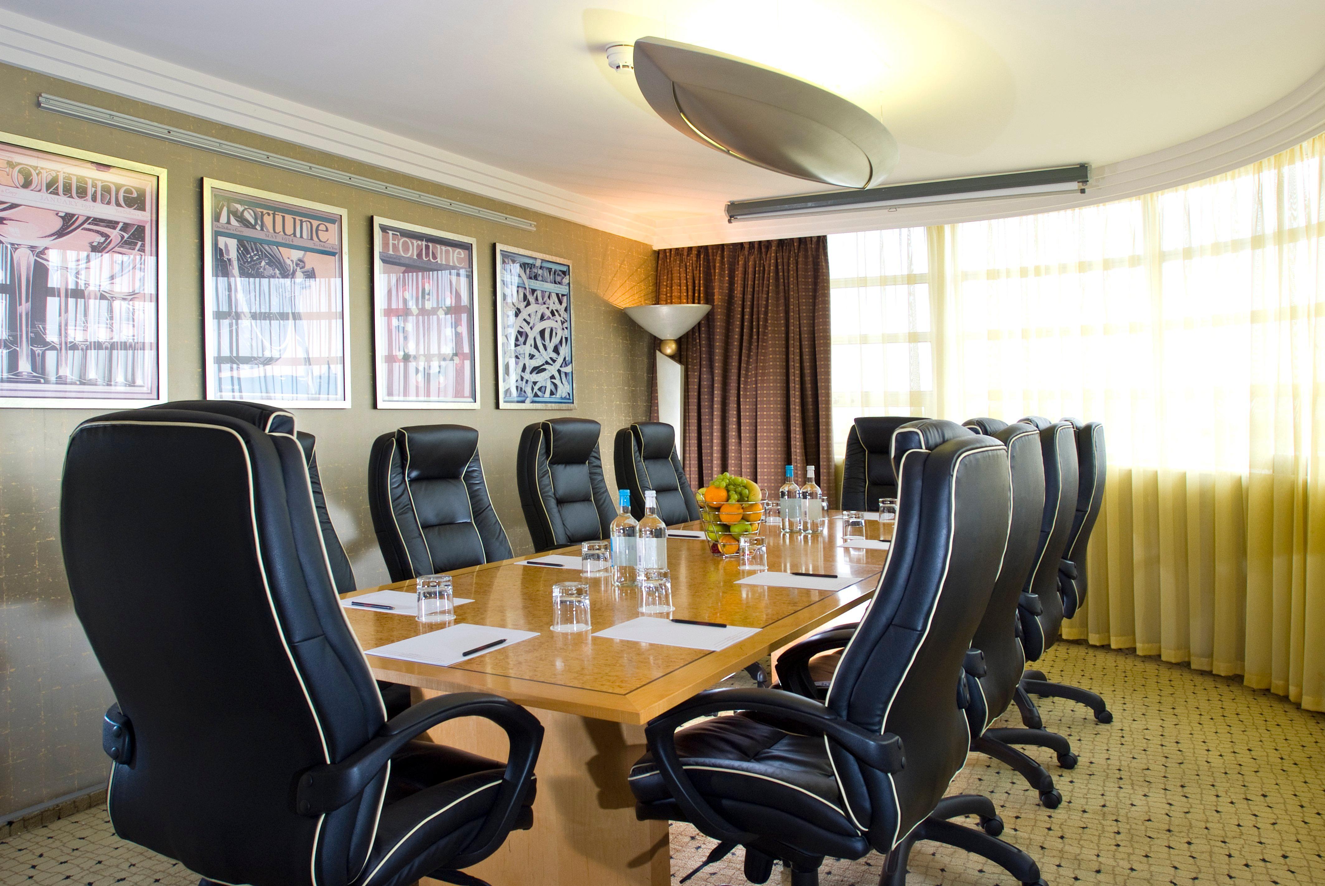 Crowne Plaza Liverpool - John Lennon Airport By Ihg Extérieur photo
